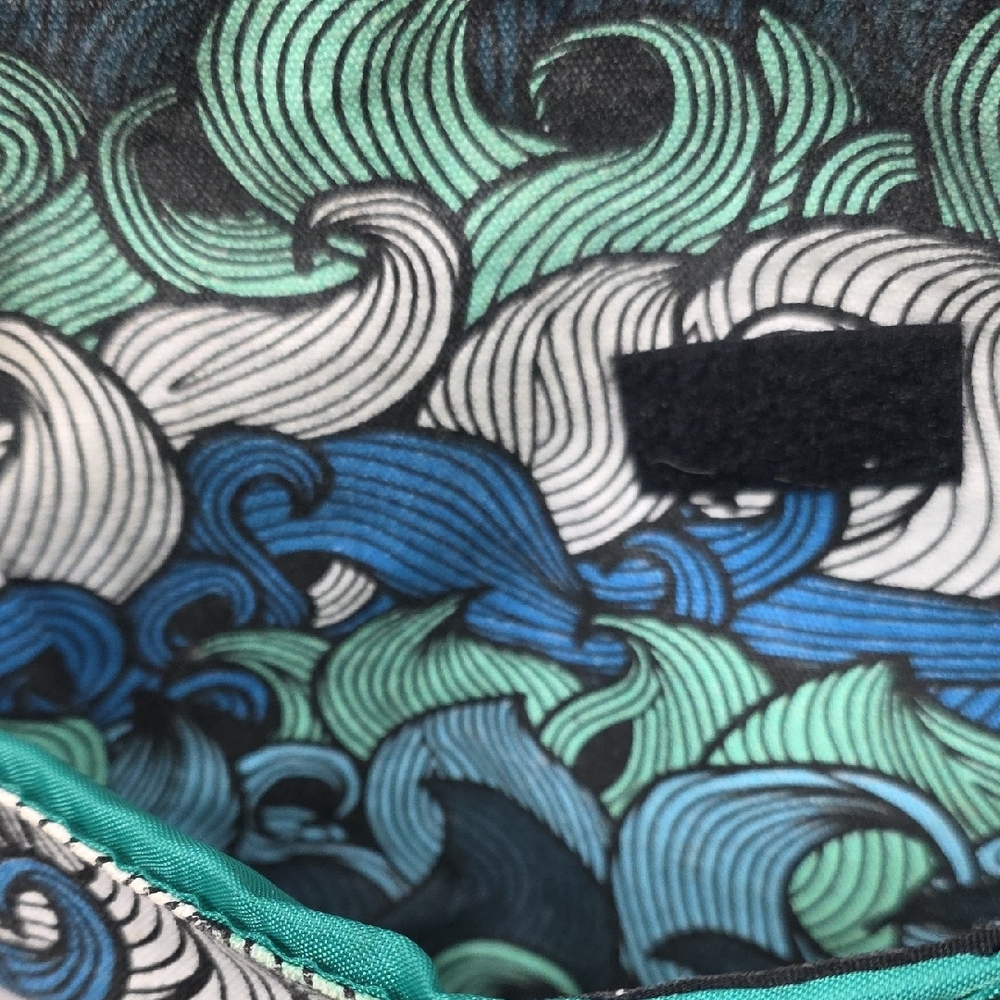 Kavu Swirl Pattern Shoulder Bag - Teal and Black - Picture 7 of 12